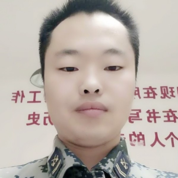 娇气闻青花的照片