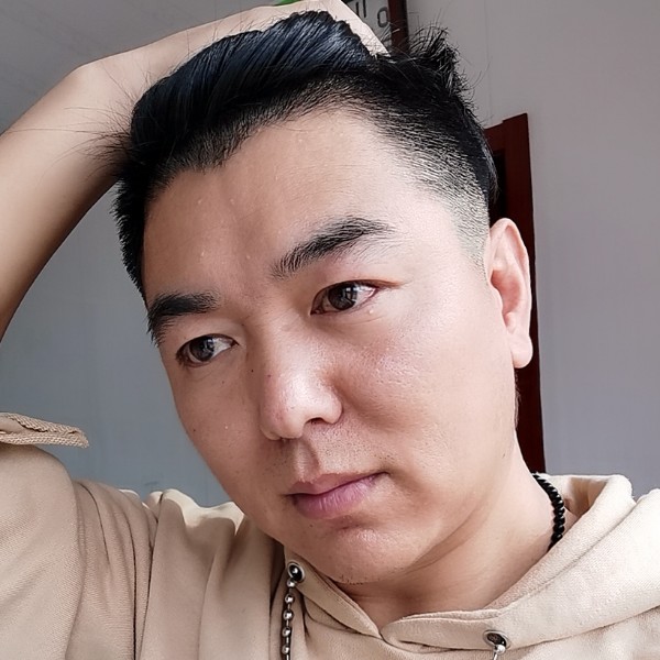 水杯苦恋包容的照片