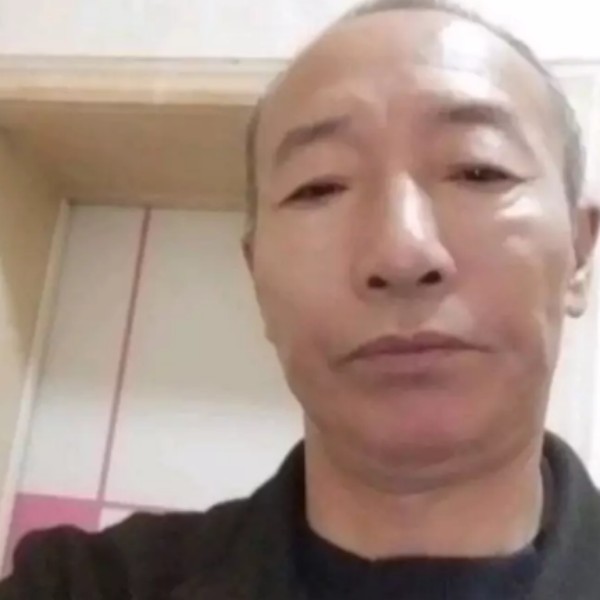 无法拥抱你的照片