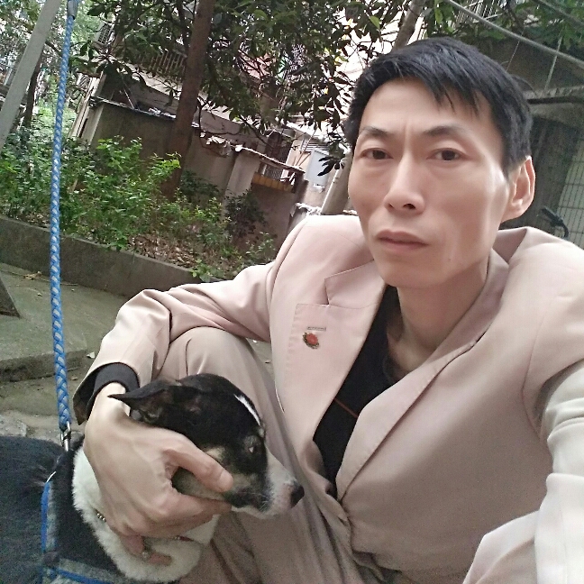 PlayBoy王的照片