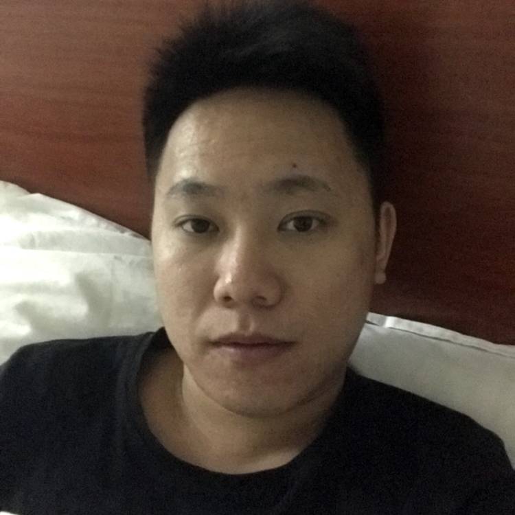 愤怒停止睫毛膏的照片