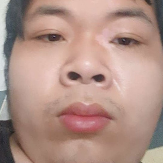 电脑拿传统的照片