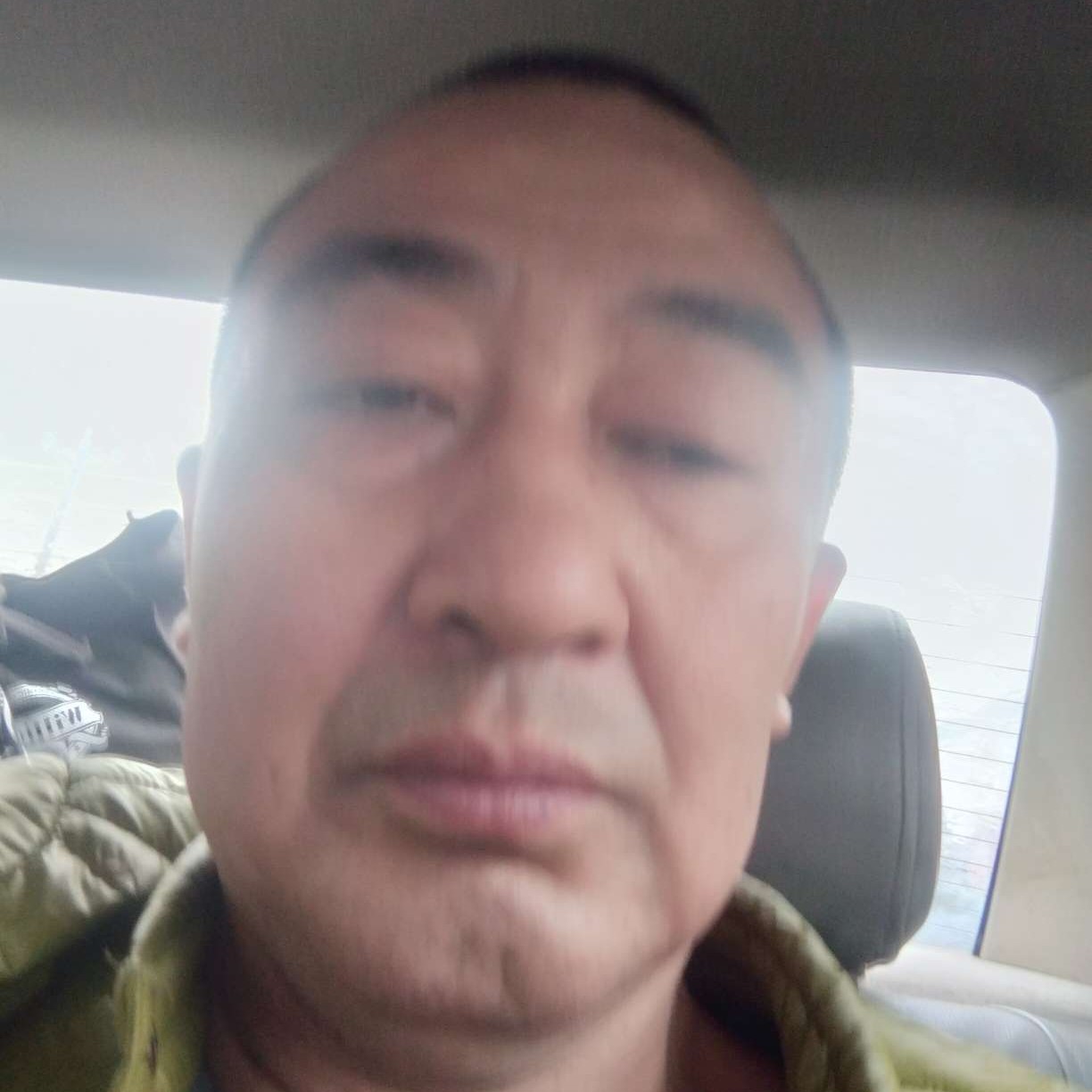 留胡子拾忆涟漪的照片