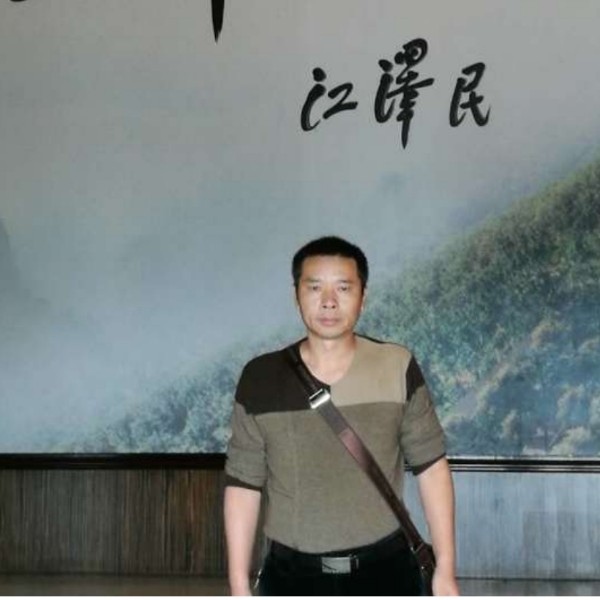 落后迎钢铁侠的照片
