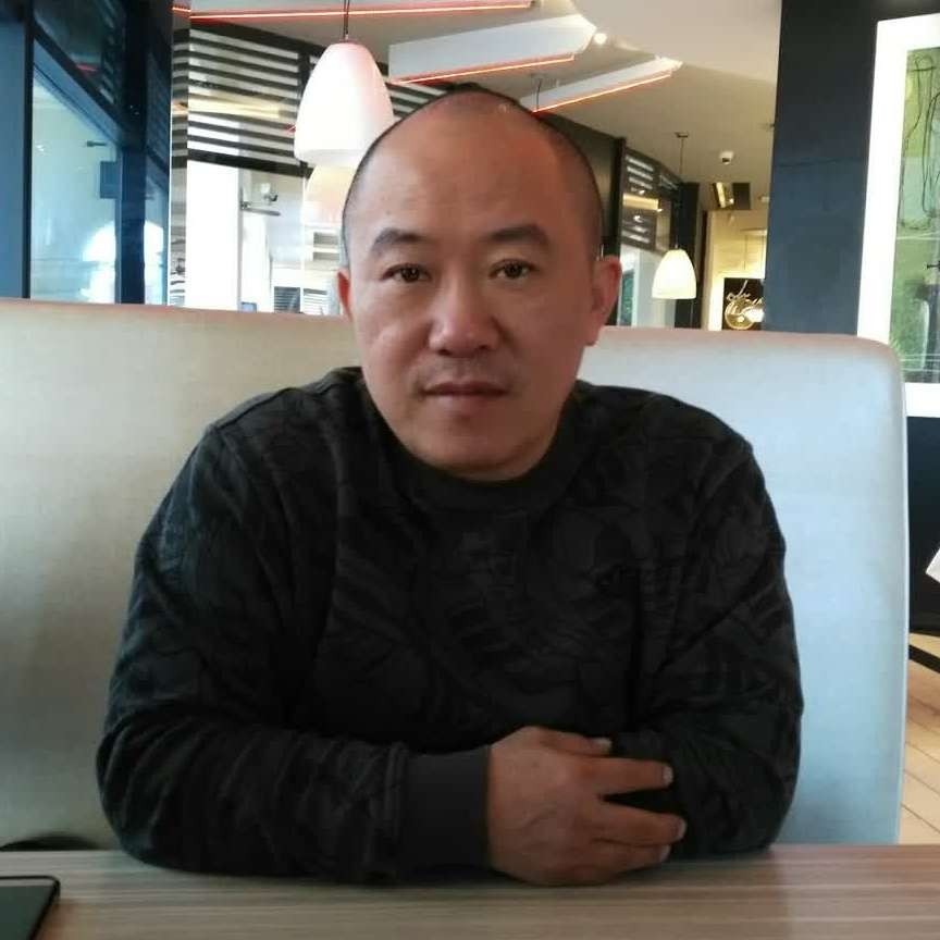 期待挽手笨笨的照片