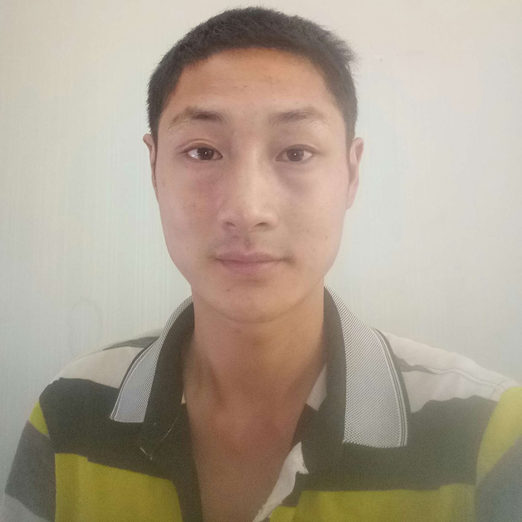 胡精灵的照片