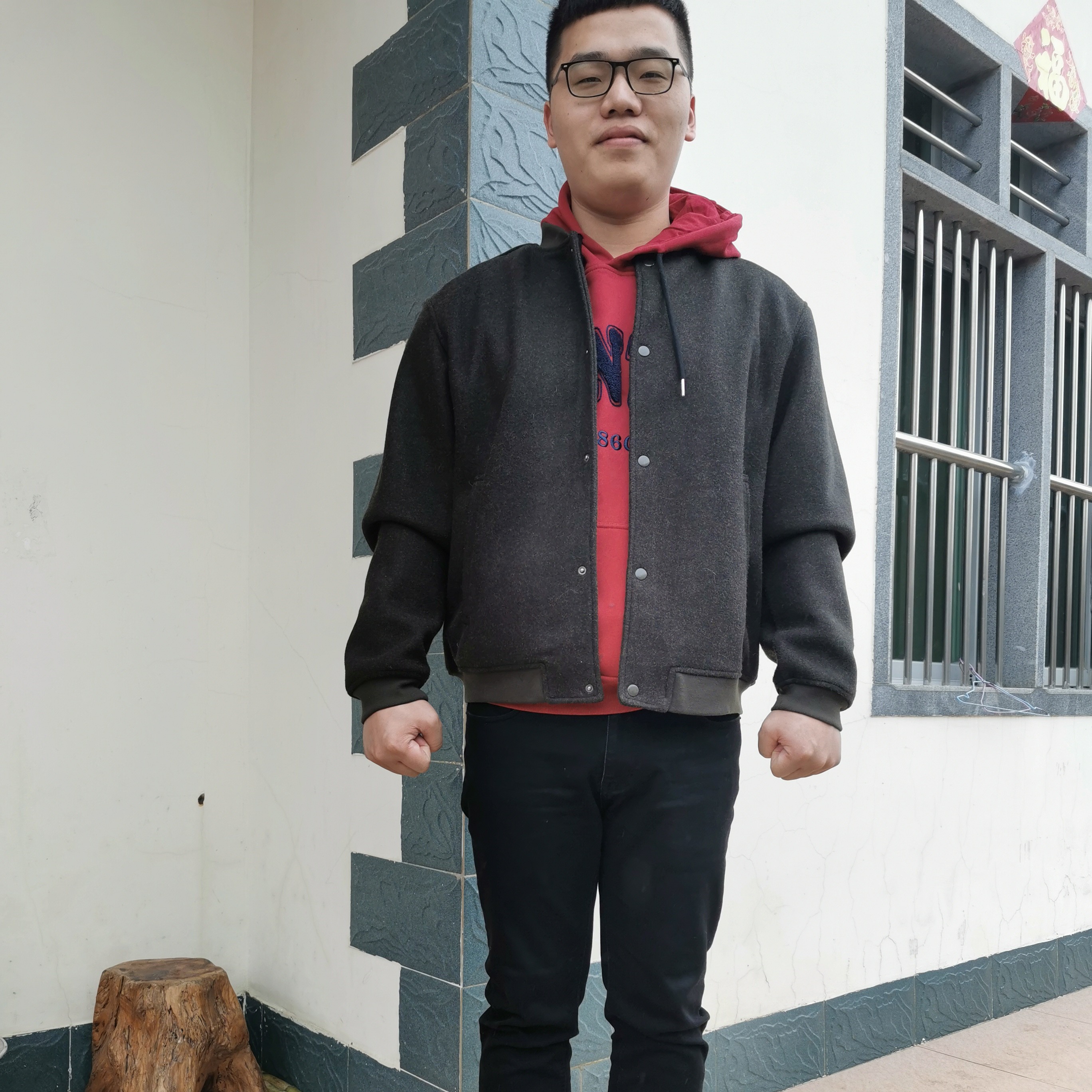 欣慰深拥凉笙的照片