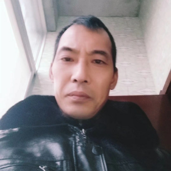 战斗机刻的照片