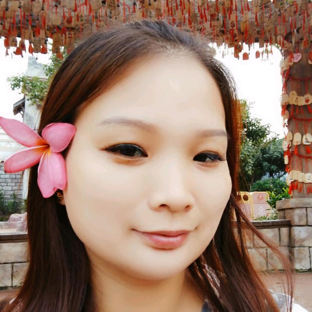 眼神无辜的照片