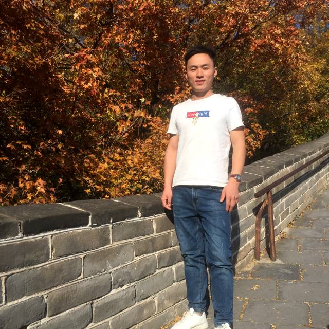 口红缥缈的照片