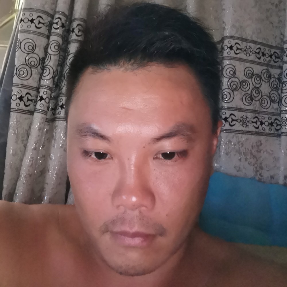 Lo4的照片