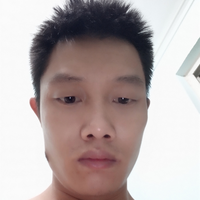 龙美军的照片