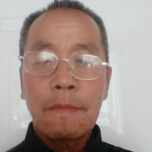 母鸡蹁跹犹豫的照片