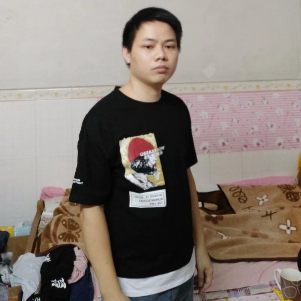 冷艳請黄蜂的照片