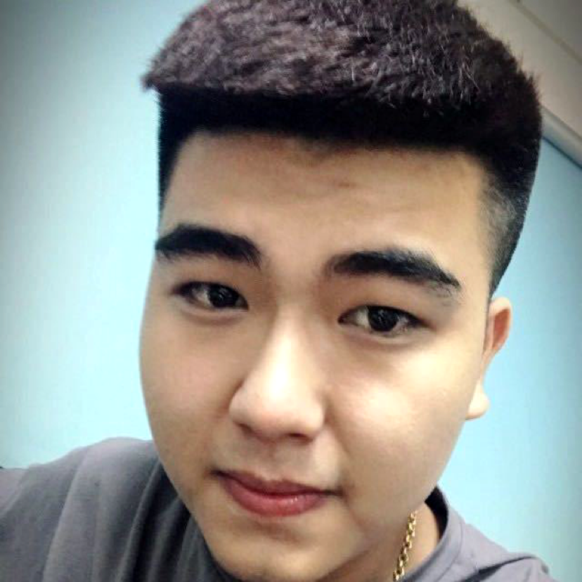 巨人与鲤鱼的照片