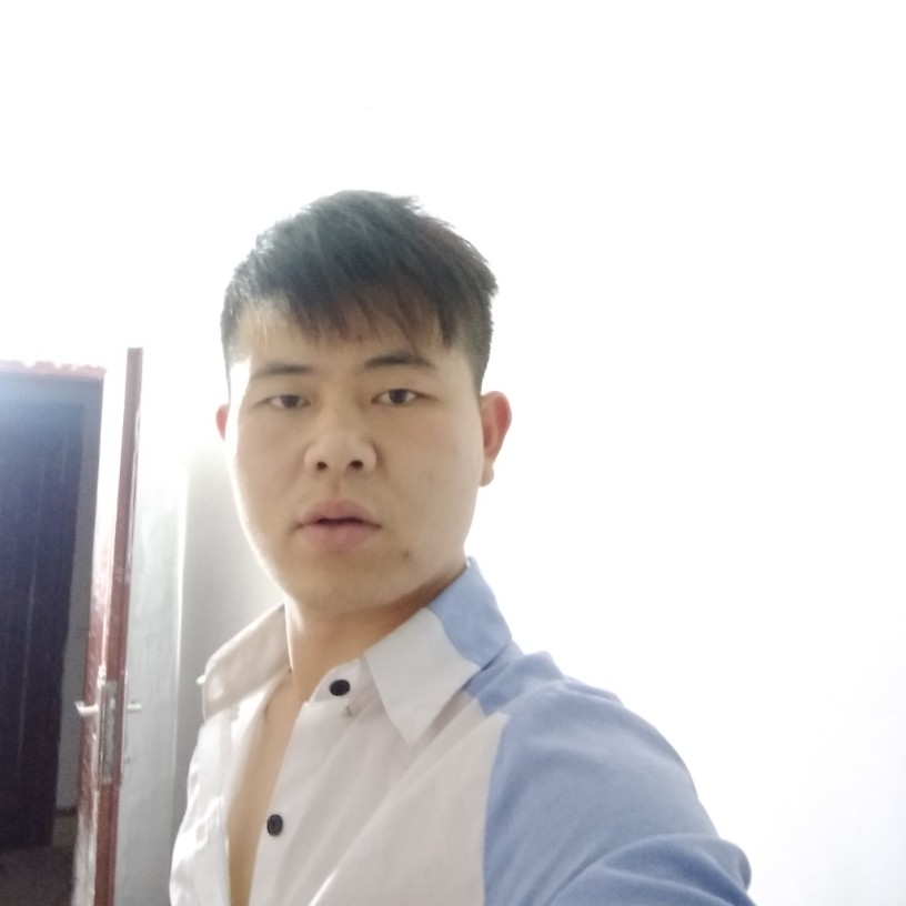 聪慧爱恋棒球的照片