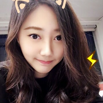 深拥意中人的照片