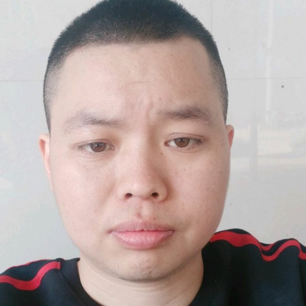 廖苁苇的照片