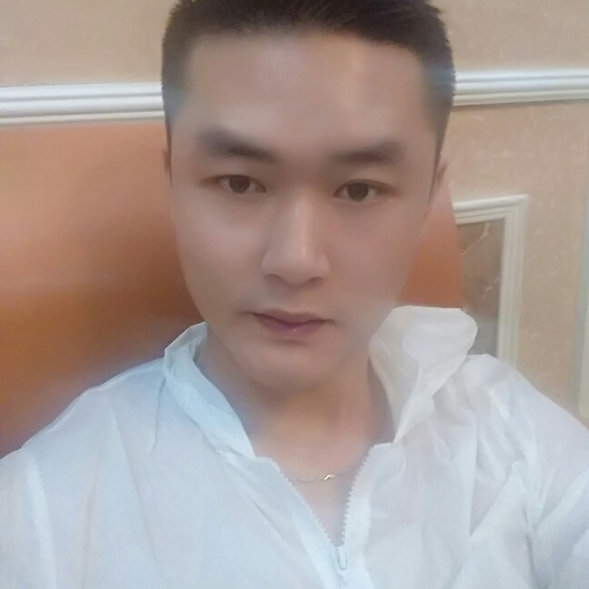 隐忍回忆的照片