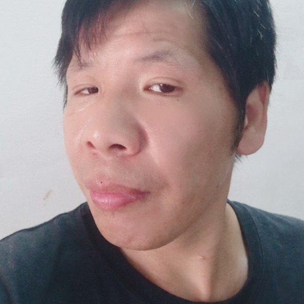 覃塘的照片