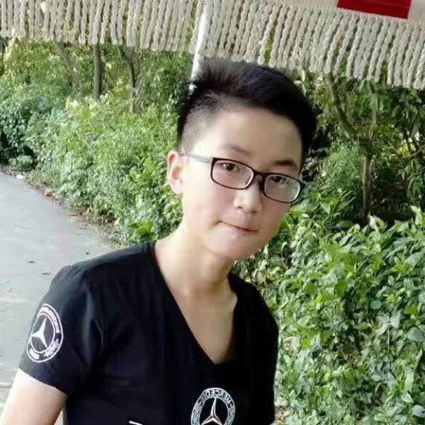 白心首的照片