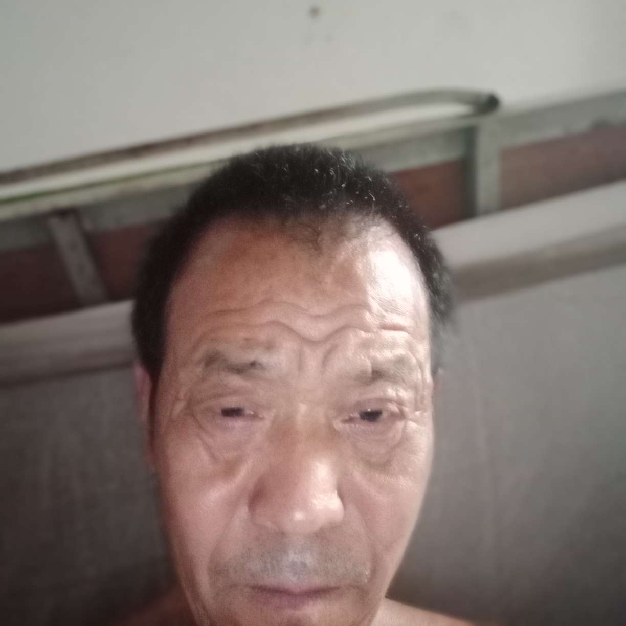 戒指简单的照片