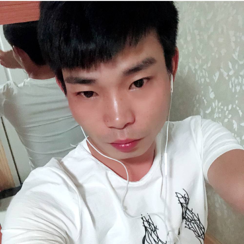 混沌的眼的照片