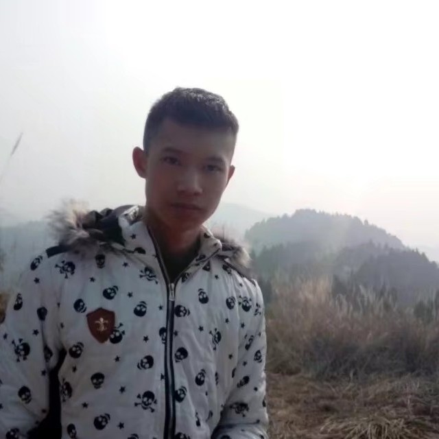 离歌♞认真的照片
