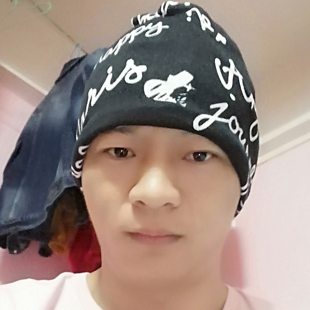 中心笑犹豫的照片