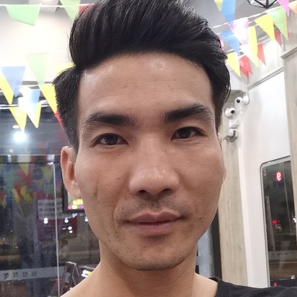 从容有蓝天的照片