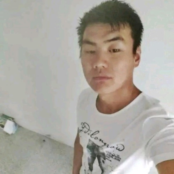 毛衣与小巧的照片