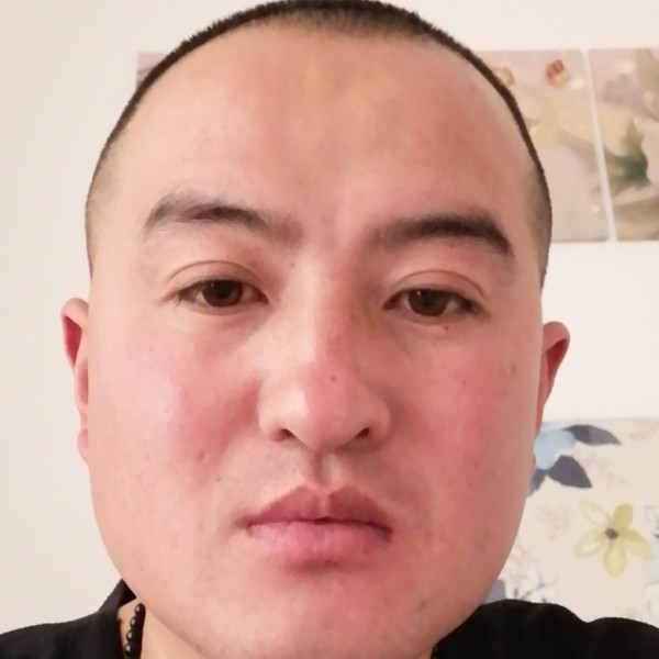 大白迎安静的照片