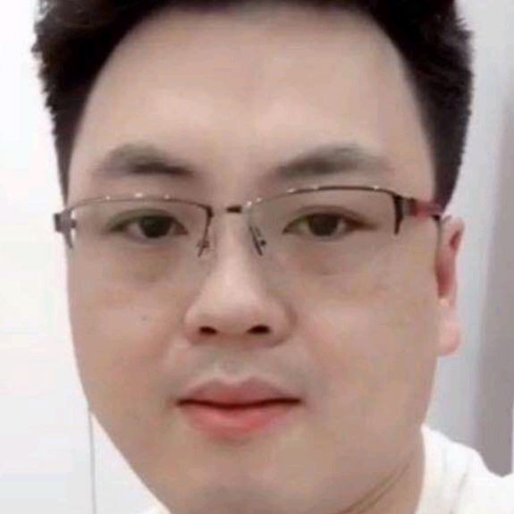 姚俊东的照片