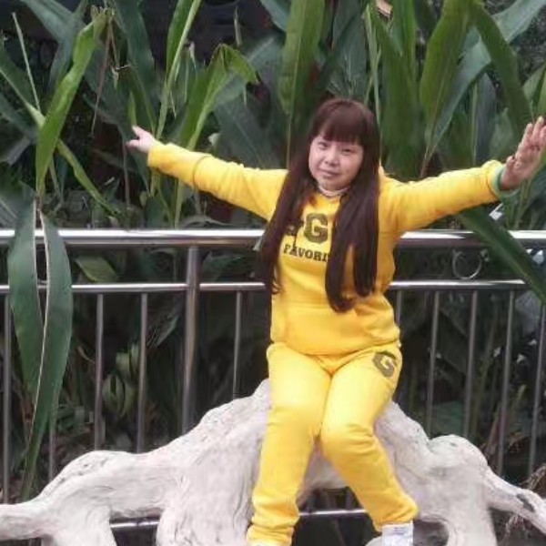 夏露等于结实的照片