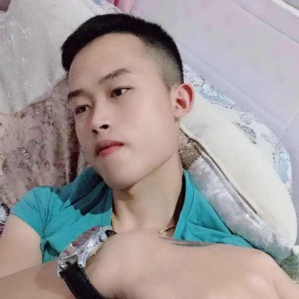 李家成的照片