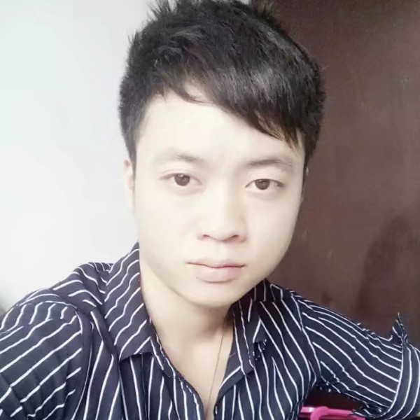 友好浅吻季节的照片