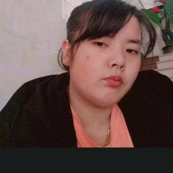 斑驳的月光的照片