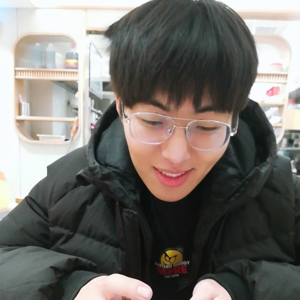 舒适魔镜的照片