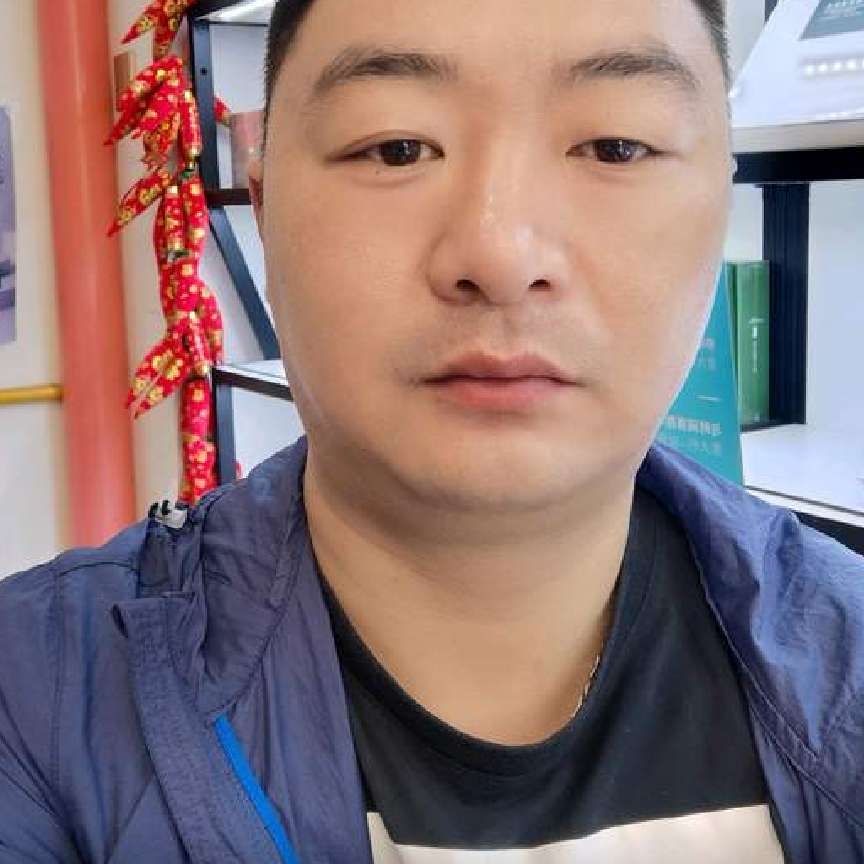 陌上蹙眉火的照片