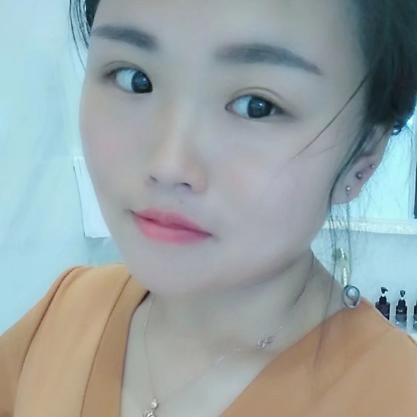 刘门冰倩的照片