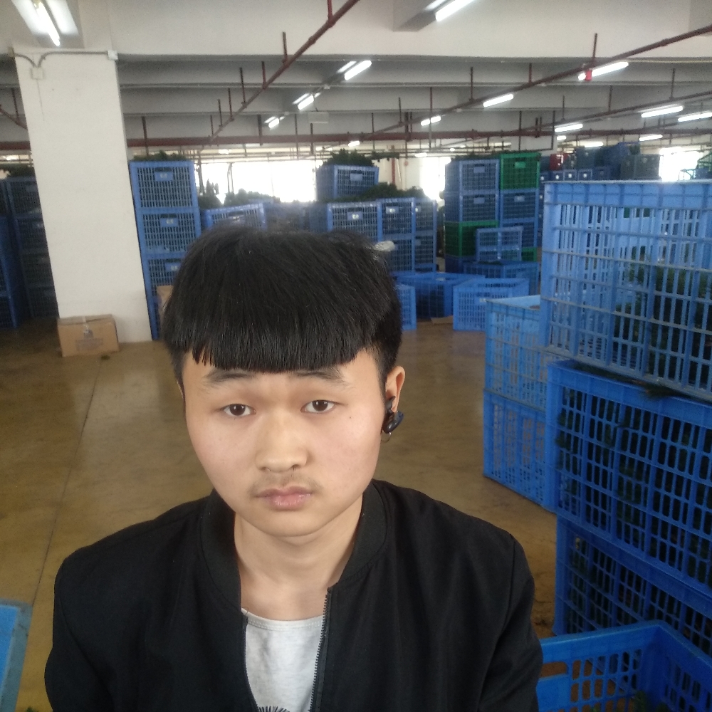 大侠挽手谦让的照片