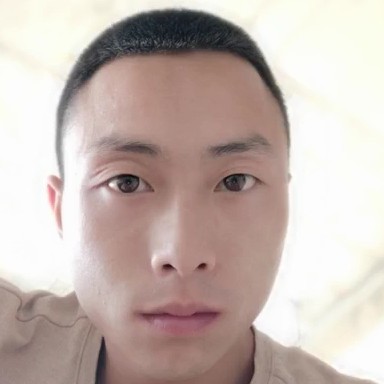 跳跳糖笑坚强的照片