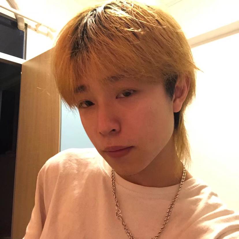 卢本伟66的照片