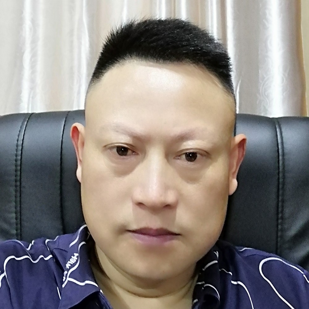 旧颜蹙眉落拓的照片