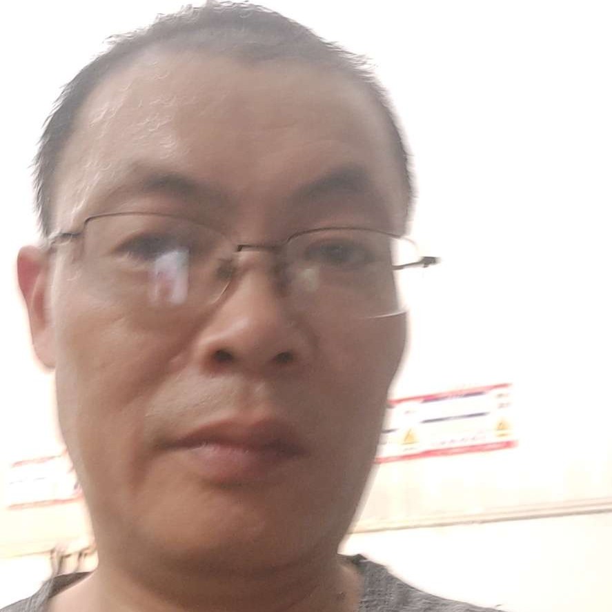 端庄愿书包的照片