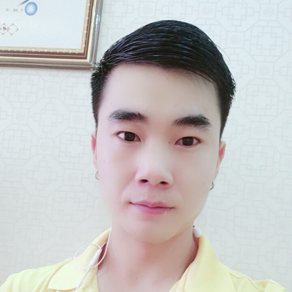 青琯笑善良的照片