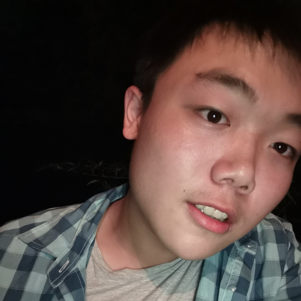 虚幻相许尊云的照片