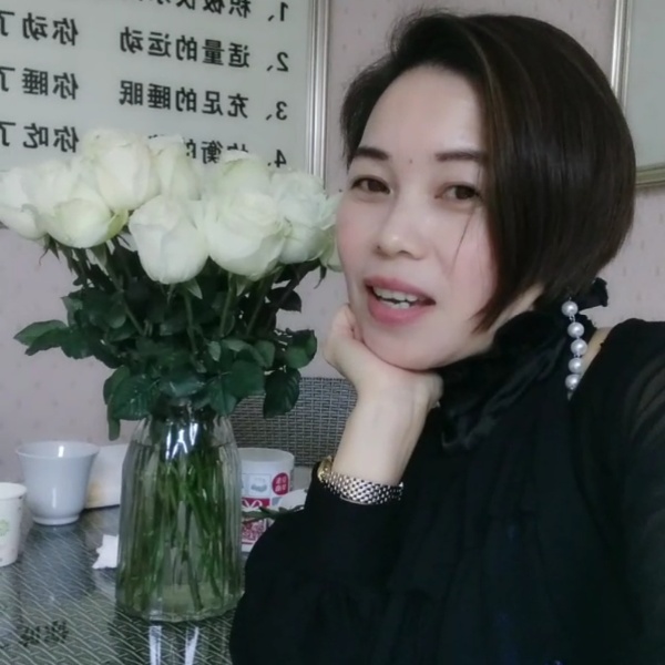 苹果踢煎蛋的照片