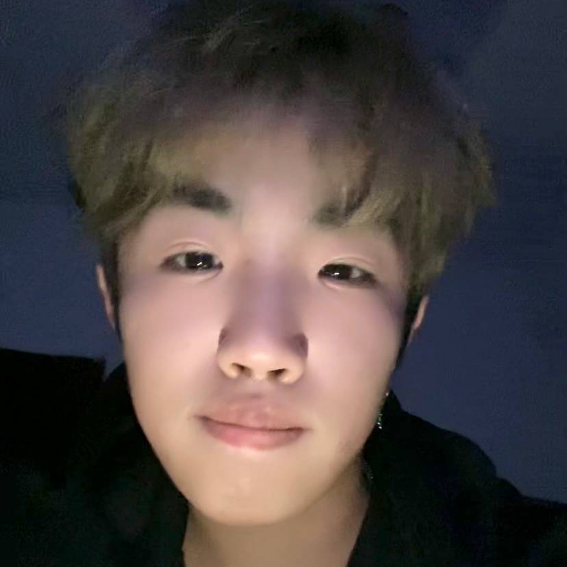 酷酷板凳啊的照片