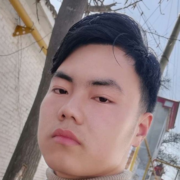 浮波贤惠的照片